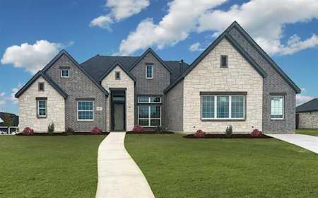 217 Oakmont Street Haslet, TX 76052