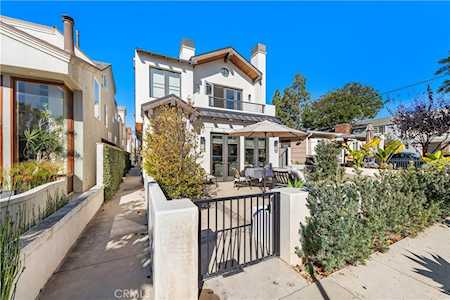 519 1/2 Larkspur Ave Corona Del Mar, CA 92625