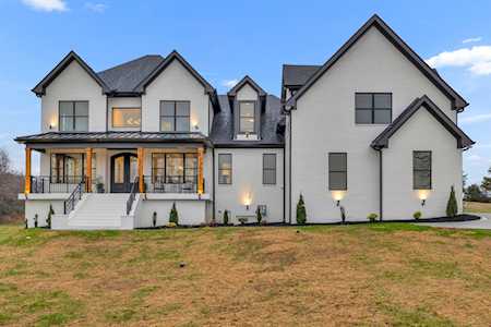 4223 Ironwood Dr Greenbrier, TN 37073