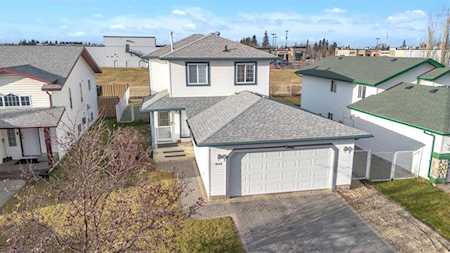 8166 107 St Grande Prairie, AB T8W 2J6