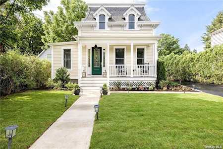 32 St. Marks Place Mount Kisco, NY 10549
