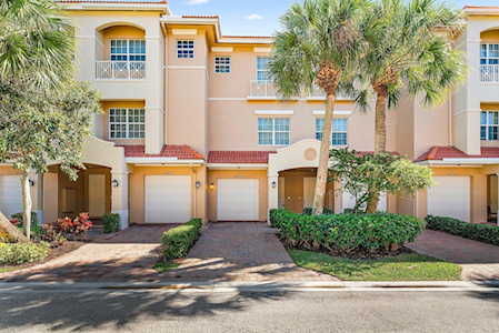 4808 Sawgrass Breeze Drive Palm Beach Gardens, FL 33418