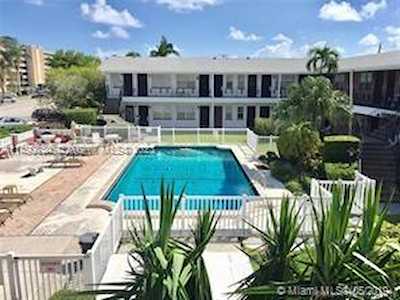 1100 Atlantic Shores Blvd #406 Hallandale Beach, FL 33009
