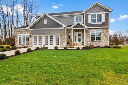 6052 Wexford Way Crown Point, IN 46307