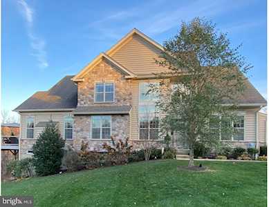 3130 Butternut Ln Chester Springs, PA 19425