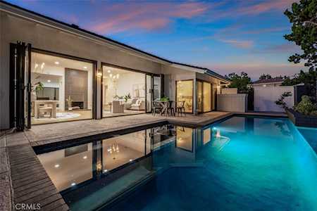 22 Rue Cannes Newport Beach, CA 92660