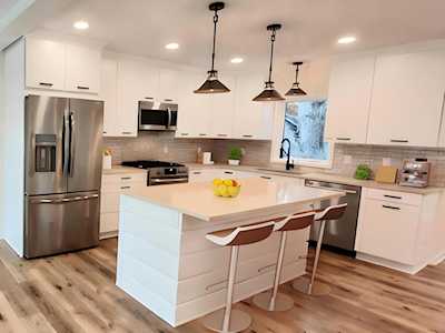 80 Rose Avenue E Saint Paul, MN 55117