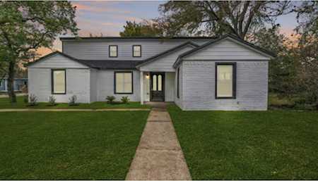 4401 Davenport St Houston, TX 77051