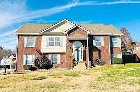 3382 Shivas Rd Clarksville, TN 37042