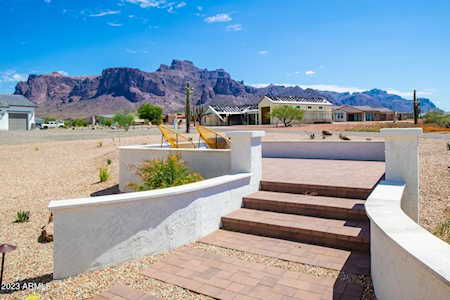 642 N Sun Rd Apache Junction, AZ 85119