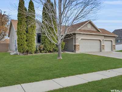 2484 W 2580 St N Clinton, UT 84015
