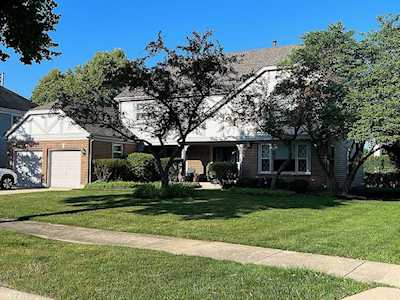 2920 Bayberry Dr Buffalo Grove, IL 60089