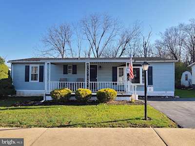 6 Stony Run Village Denver, PA 17517