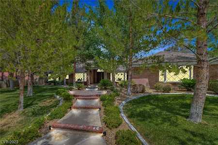 68 Quail Run Rd Henderson, NV 89014
