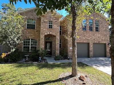 81 Palos Verde Panorama Village, TX 77304
