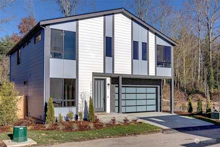 20346 80th Place NE Kenmore, WA 98028