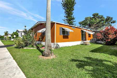 1640 Southwest 66th Avenue Boca Raton, FL 33428