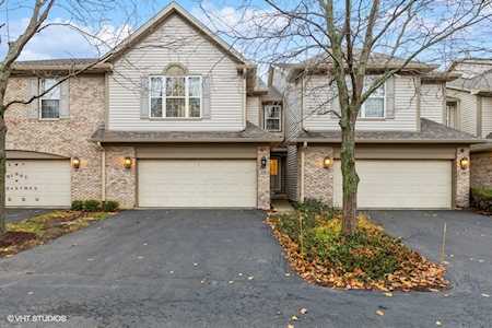 2101 Ivy Ridge Dr Hoffman Estates, IL 60192
