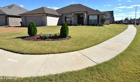 3432 Sabra Ln Southaven, MS 38672
