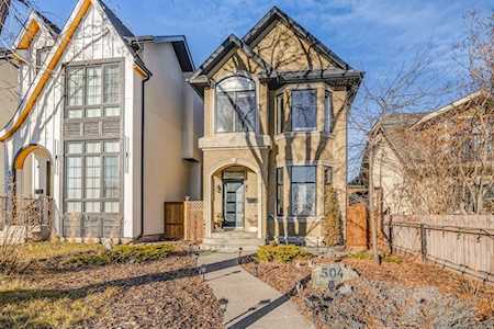 504 27 Ave NW Calgary, AB T2M 2H8
