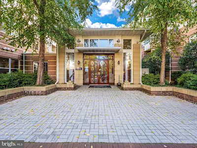 9490 Virginia Center Blvd #325 Vienna, VA 22181
