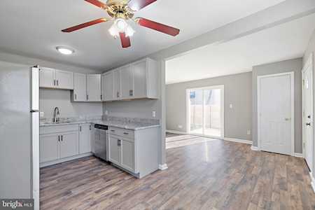 2208 Dickens Terrace Newark, DE 19702