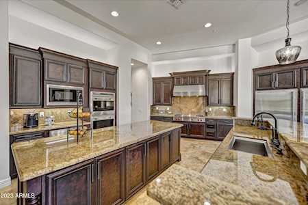 6818 E Blue Sky Dr Scottsdale, AZ 85266