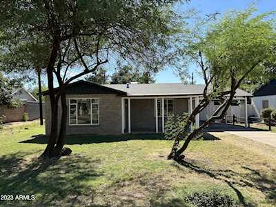 1321 E Highland Ave Phoenix, AZ 85014