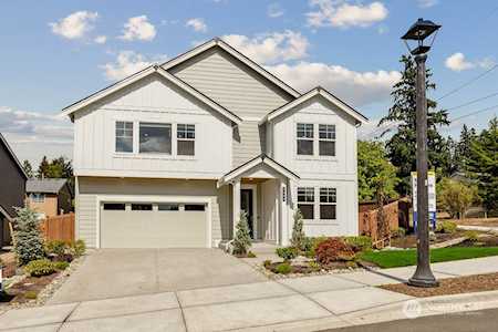 7444 NE 203rd St #1 Kenmore, WA 98028