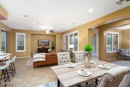 12679 W Pinnacle Vista Dr Peoria, AZ 85383