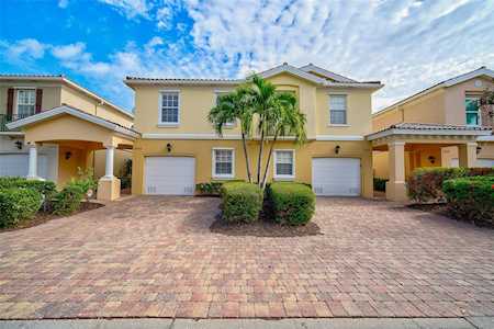 7648 Bergamo Ave Sarasota, FL 34238