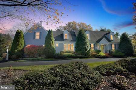 642 New Albany Rd Moorestown, NJ 08057