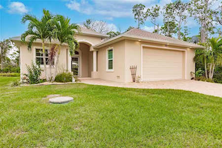 105 Yellow Pine Dr Rotonda West, FL 33947
