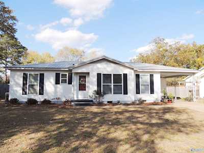 2310 SE 12th Street Decatur, AL 35601