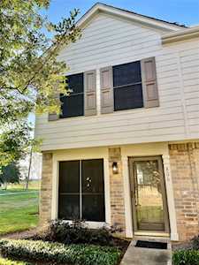 2810 Grants Lake Blvd Sugar Land, TX 77479