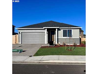 2468 W 8th AVE Junction City, OR 97448