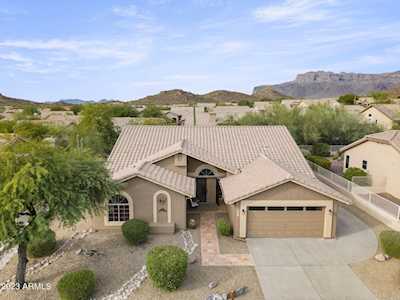 8956 E Saguaro Blossom Rd Gold Canyon, AZ 85118