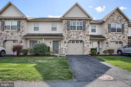 253 Melbourne Ln Mechanicsburg, PA 17055