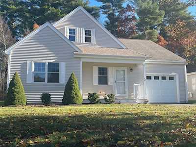 37 Benjaman Dr #37 Rochester, MA 02770