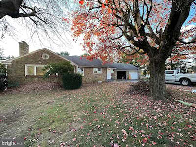933 Old Wilmington Rd Coatesville, PA 19320