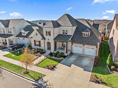 153 Ashington Cir Hendersonville, TN 37075