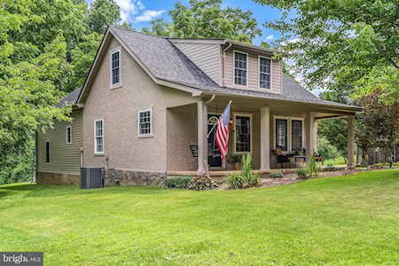 8081 Shipmadilly Ln Warrenton, VA 20186