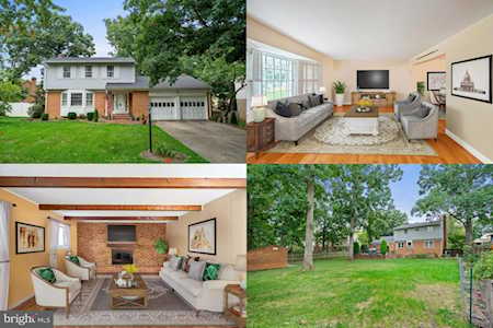 8518 Oakford Dr Springfield, VA 22152
