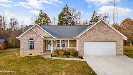 282 Walnut Ln Corryton, TN 37721