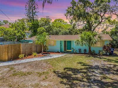 201 South St Palm Harbor, FL 34683