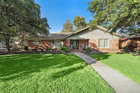 4734 Devon St Houston, TX 77027