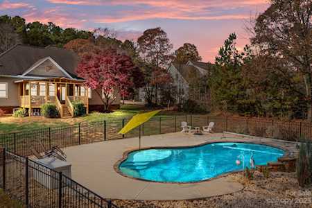 2558 Camelia Pointe Dr Sherrills Ford, NC 28673