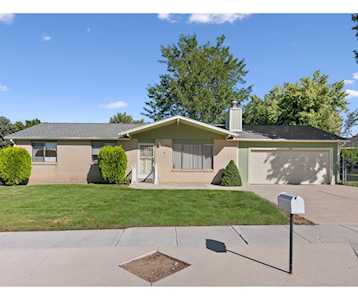 901 E Syrena Cir Sandy, UT 84094