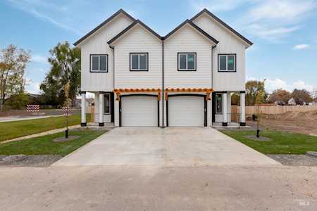107 N Trifecta Lane Nampa, ID 83651