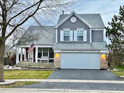 7844 Geneva Dr Gurnee, IL 60031